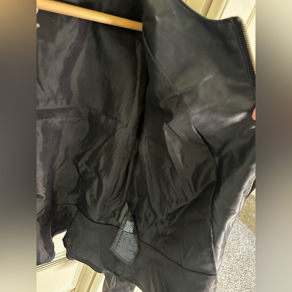 Guess Faux Leather Moto Jacket Size‎ M - Picture 9 of 9